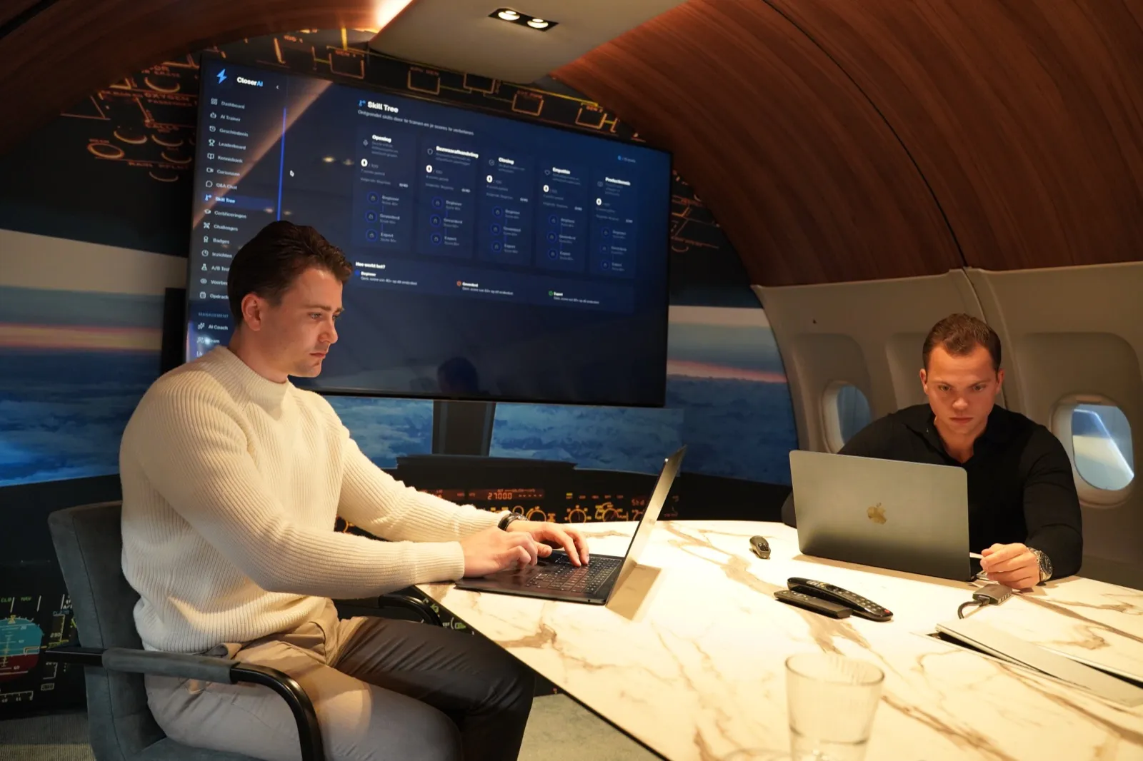 Mitchel en Maurice werken samen aan het CloserAI platform